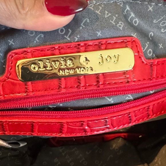 Olivia + Joy Red Crocodile-Embossed Crossbody Bag - Picture 4 of 7
